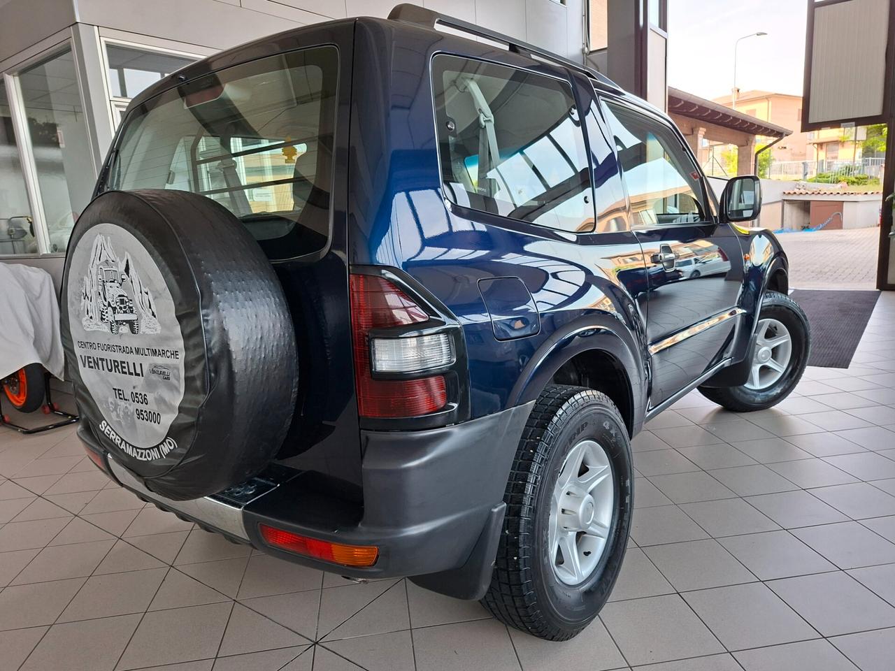 Mitsubishi Pajero 2.5 TDI 3p. GLS1 Autocarro