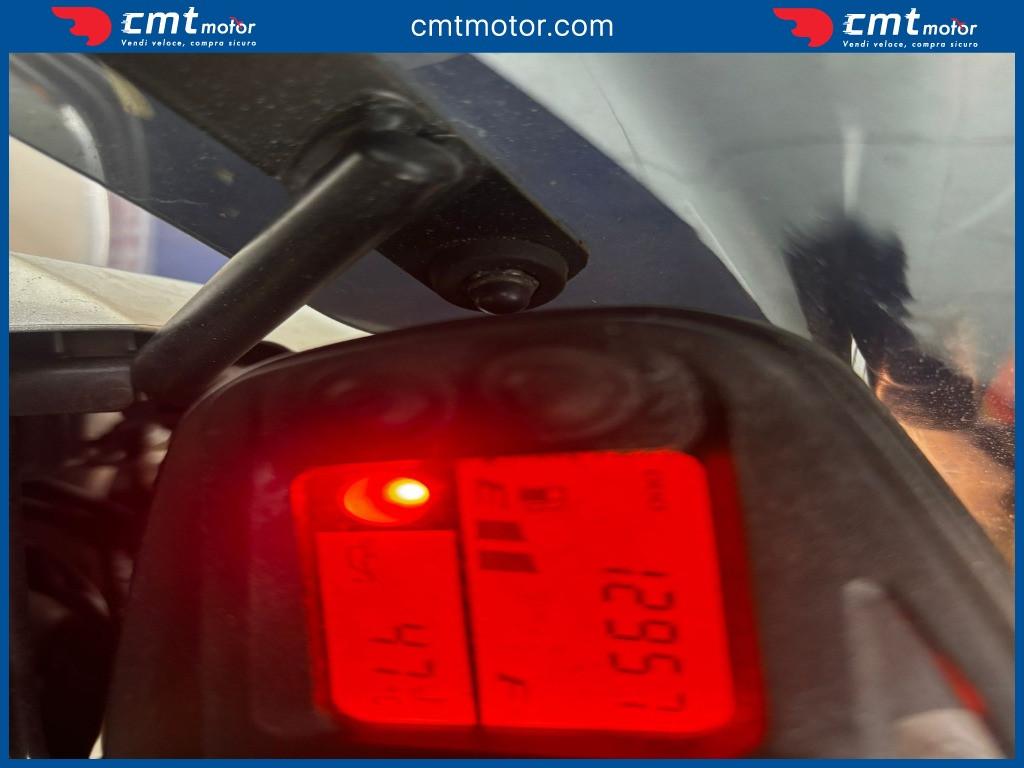 Suzuki GSR 600 - 2006