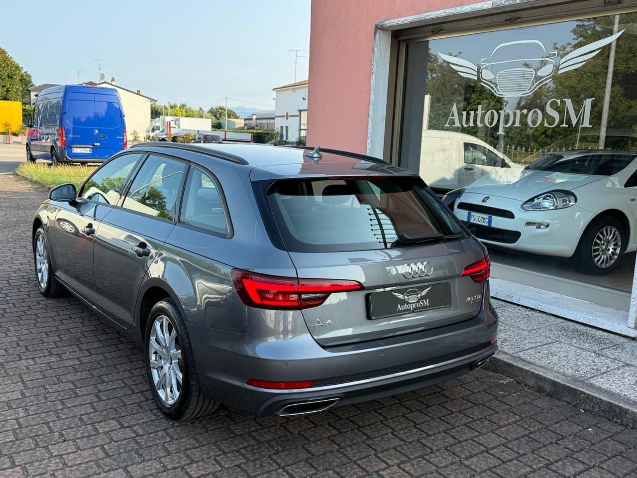 Audi A4 Avant 40 TDI quattro S tronic MATRIX/UNIPRO