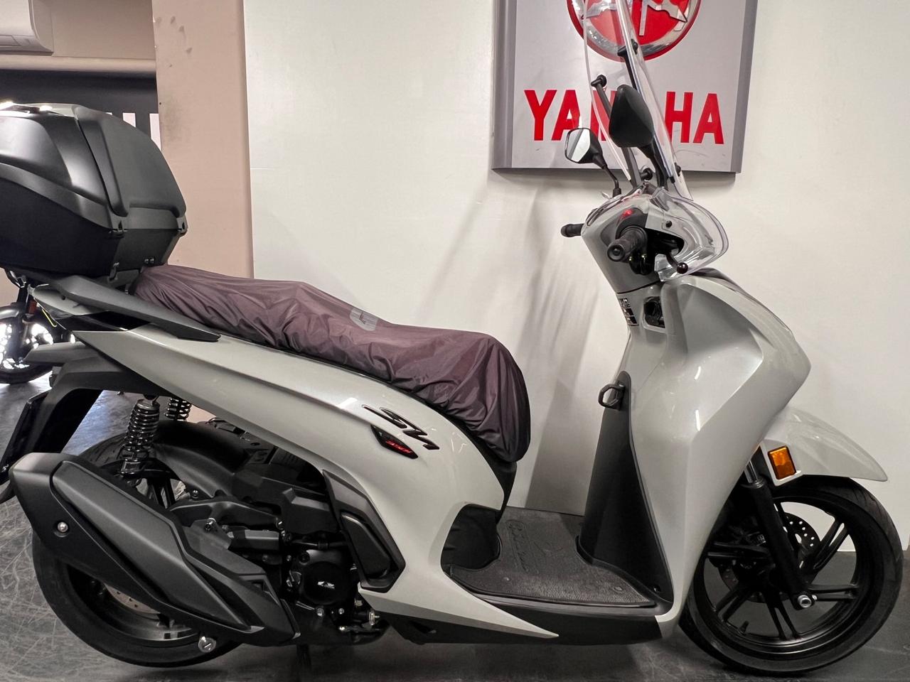 Honda SH 350 i