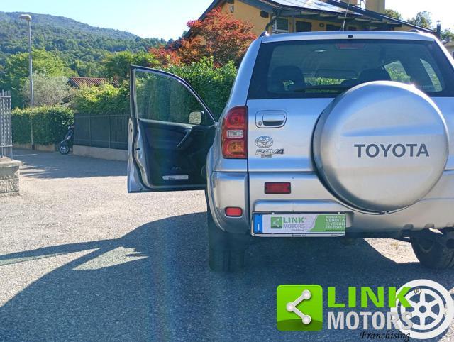 TOYOTA RAV 4 MY23 RAV4 2.0 Tdi D-4D cat 5 porte Sol