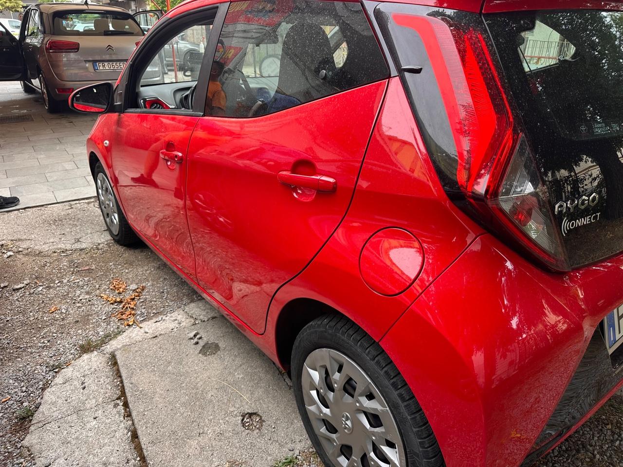 Toyota Aygo Connect 1.0 VVT-i 72 CV 5 porte x-cool