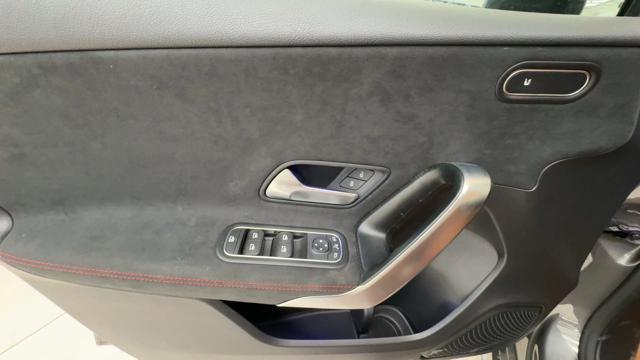 MERCEDES-BENZ A 200 d Automatic AMG Line Advanced