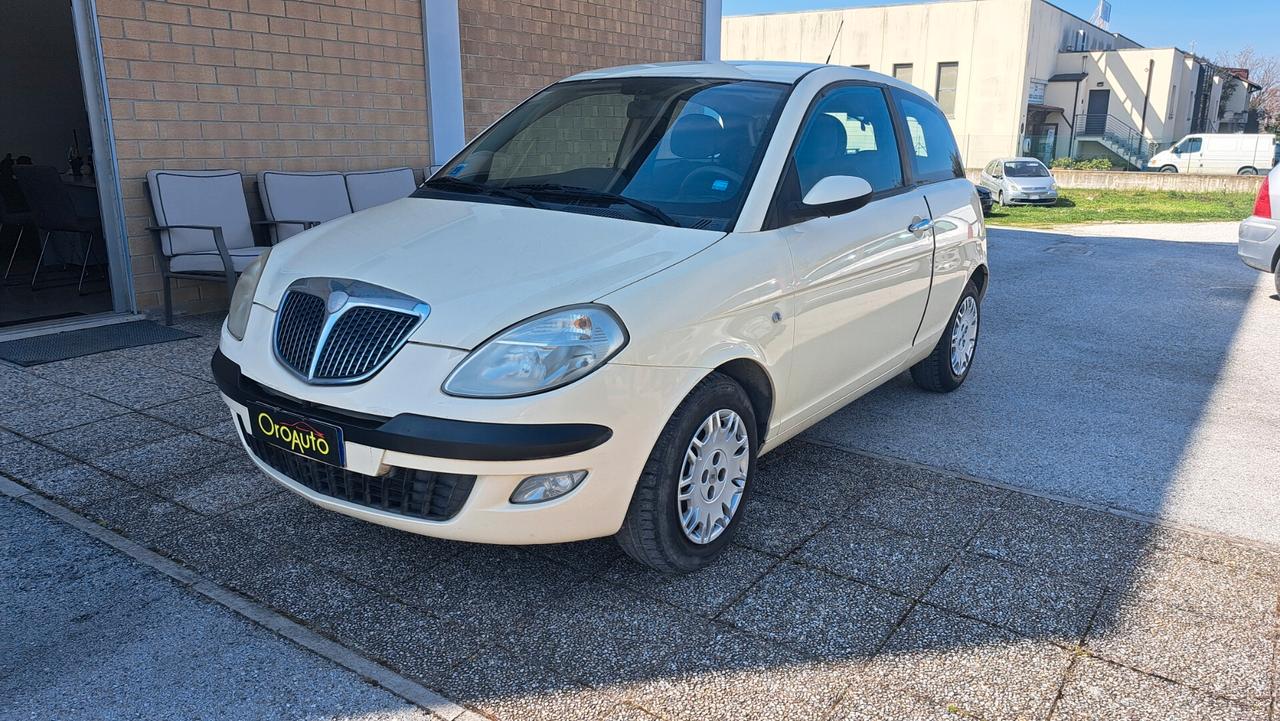 Lancia Ypsilon 1.2 Benzina