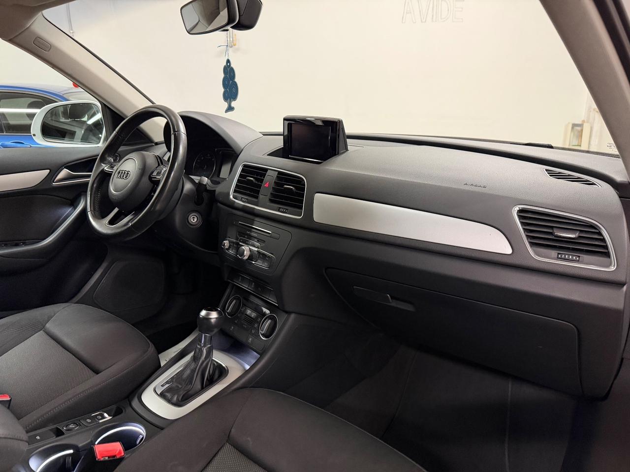 Audi Q3 2.0 TDI 150 CV Business