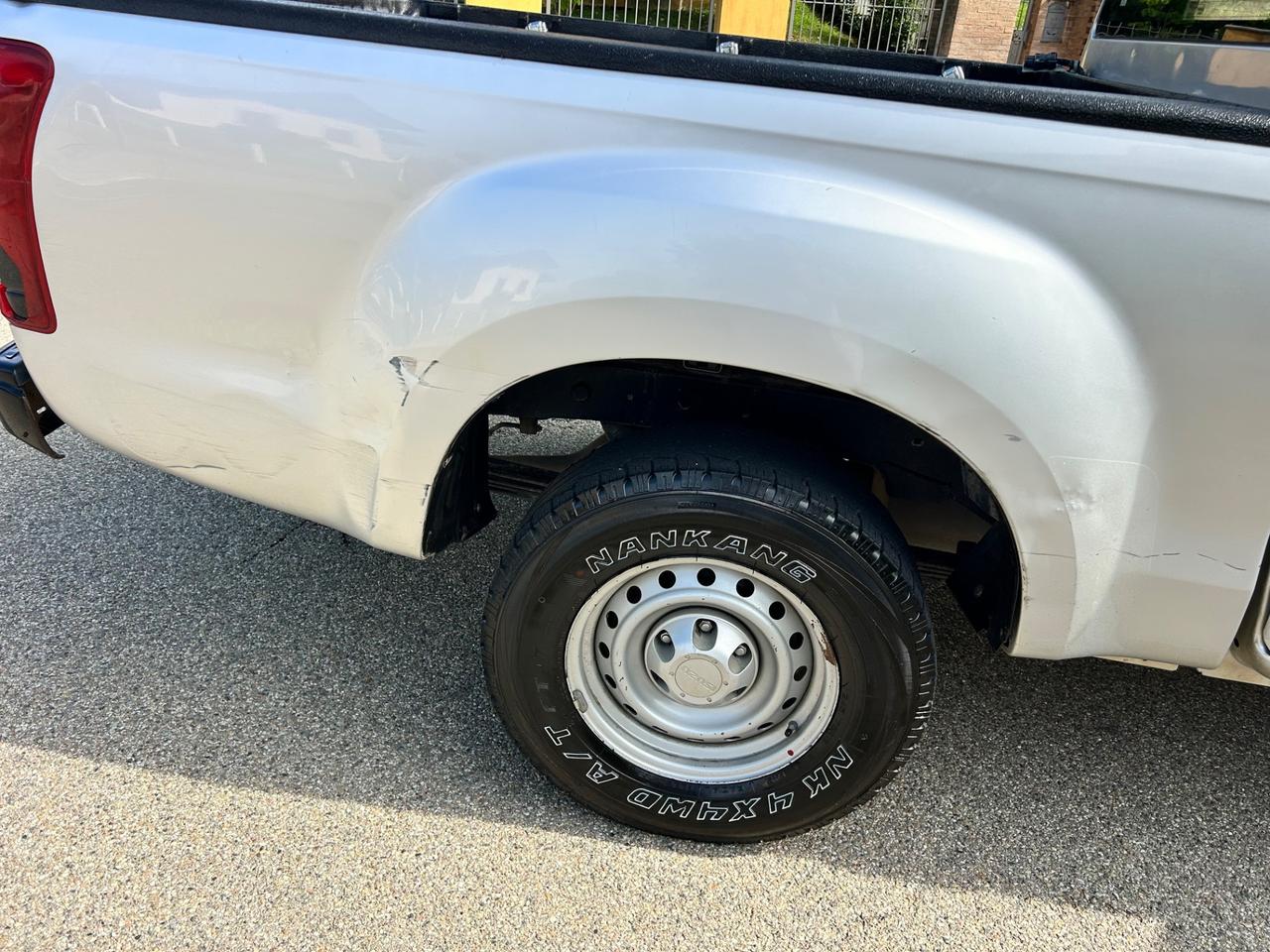 Isuzu D-Max 1.9 Space Cab Satellite 4WD A/C