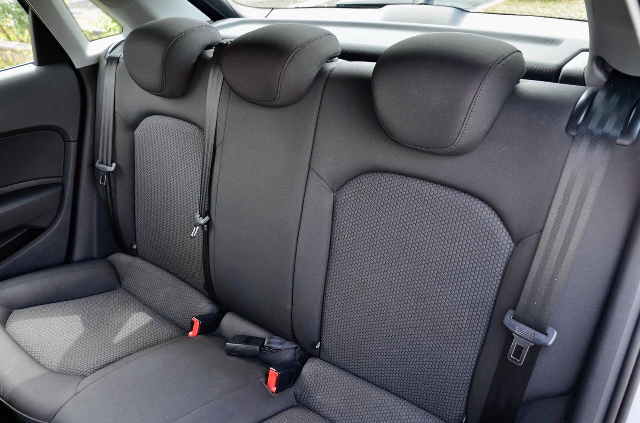 AUDI A1 SPORTBACK 1.6 TDI ADMIRED 116cv 5 PORTE, EURO 6B, KM CERTIFICATI, BICOLOR, SEDILI RISCALDATI, NAVI, PERMUTE