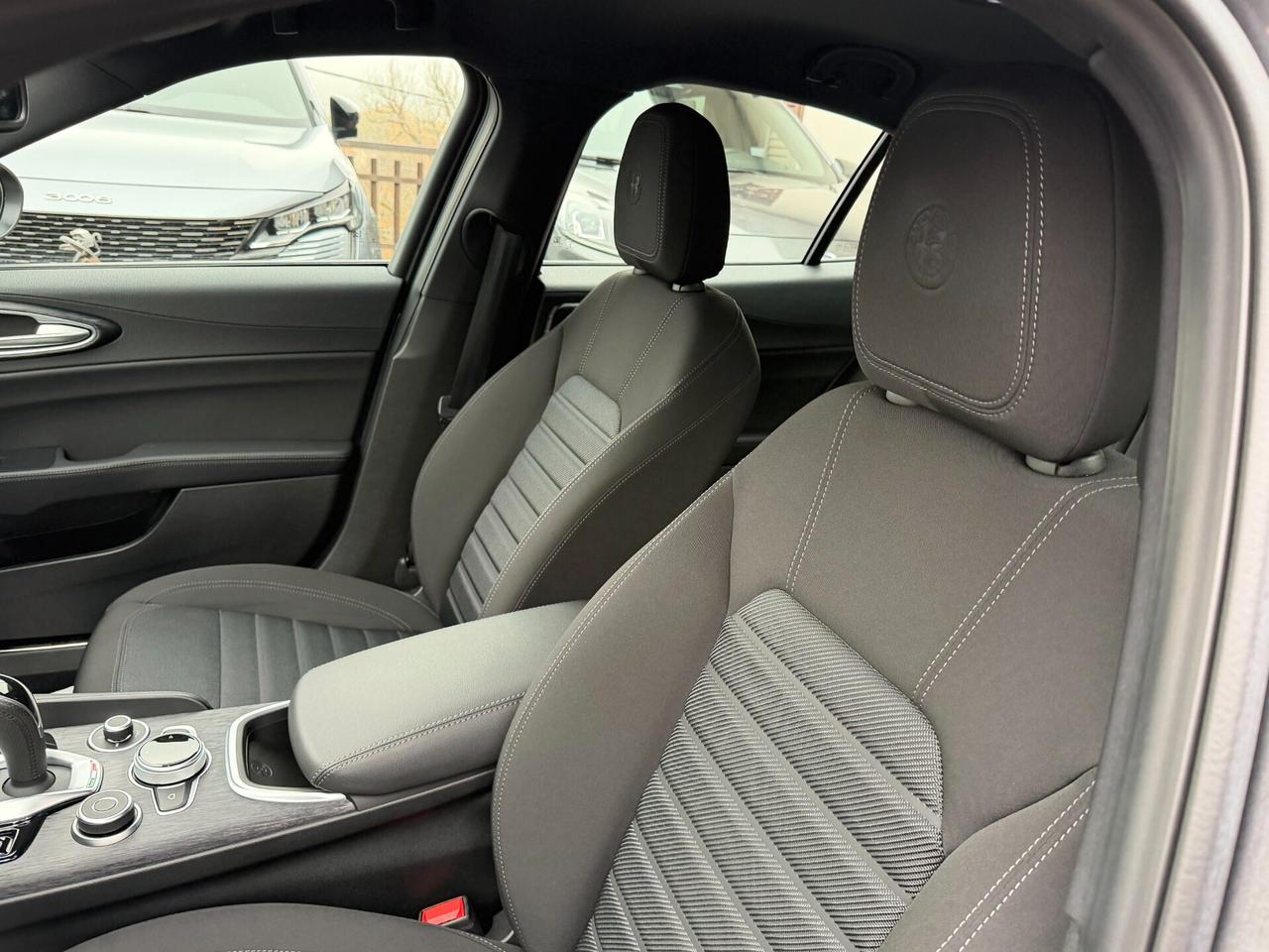 Alfa Romeo Giulia 2.2 TURBODIESEL 160 cv. AT8 SUPER BUSINESS