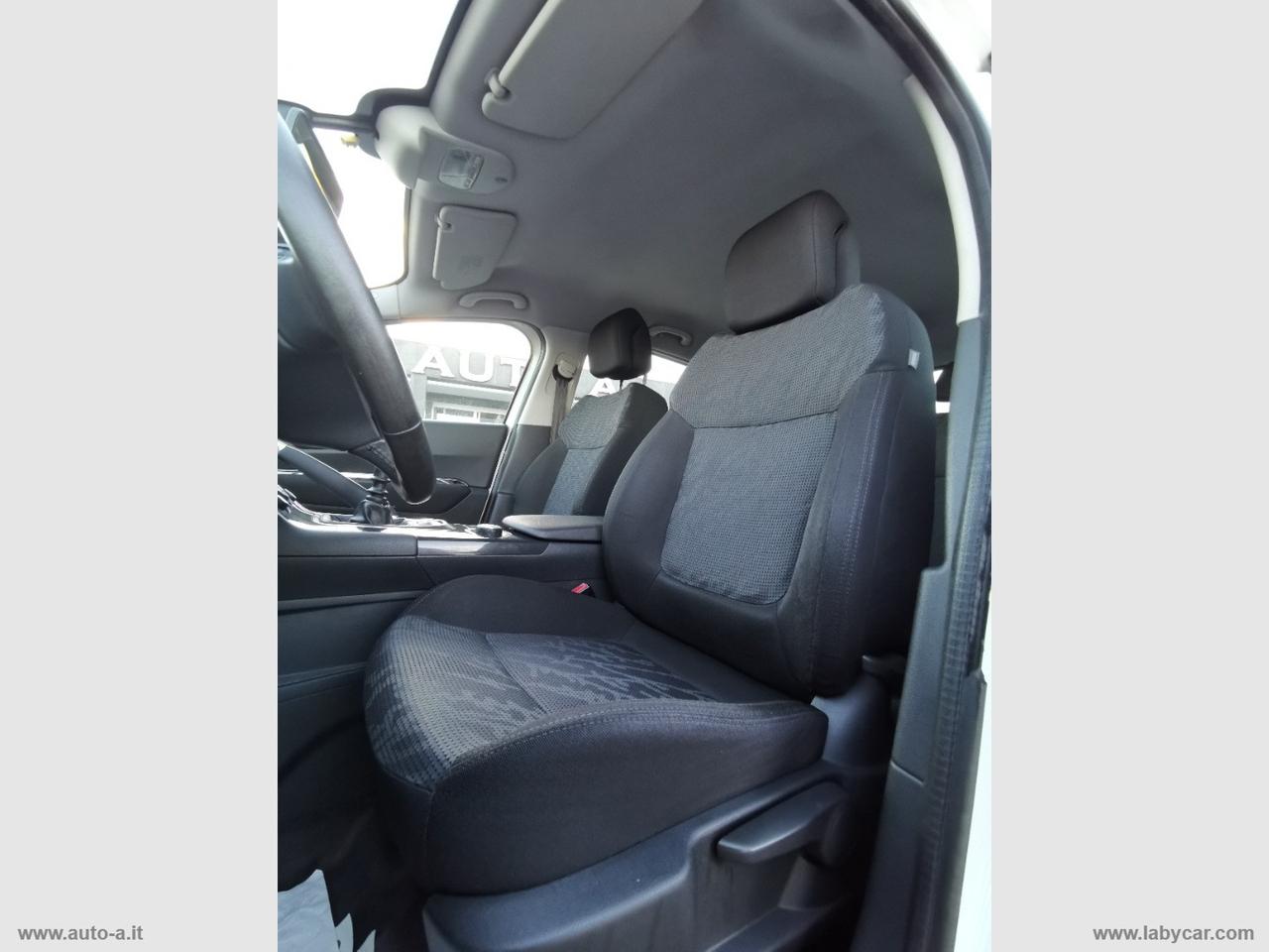PEUGEOT 3008 1.6 HDi 112 CV Business