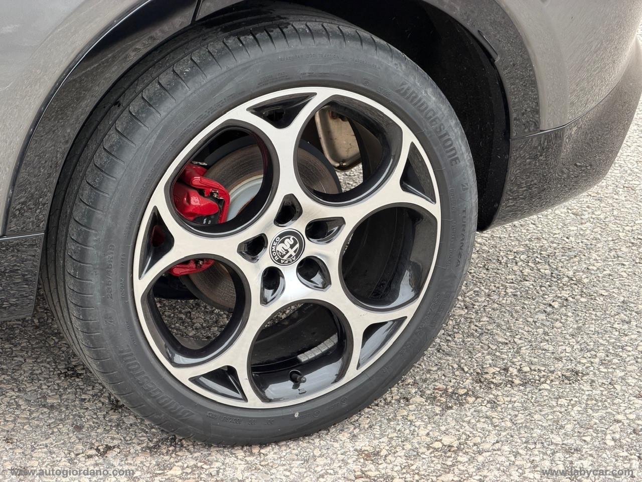 ALFA ROMEO Tonale 1.5 130 CV MHEV TCT7 Veloce MY24 PACK : VELOCE, PREMIUM,WINTER, RUOTE EXTRA 19',