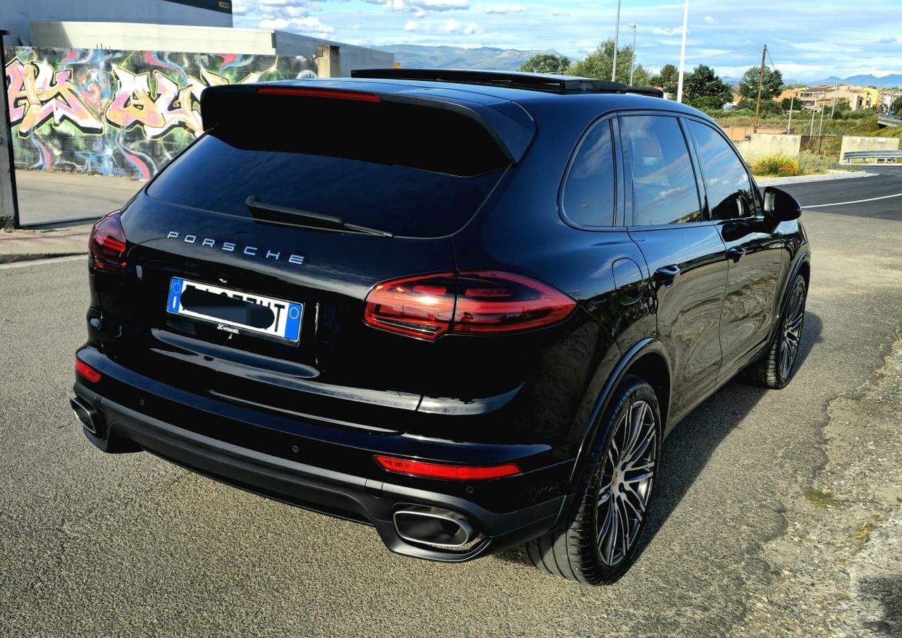 Porsche Cayenne 3.0 Diesel Platinum Edition