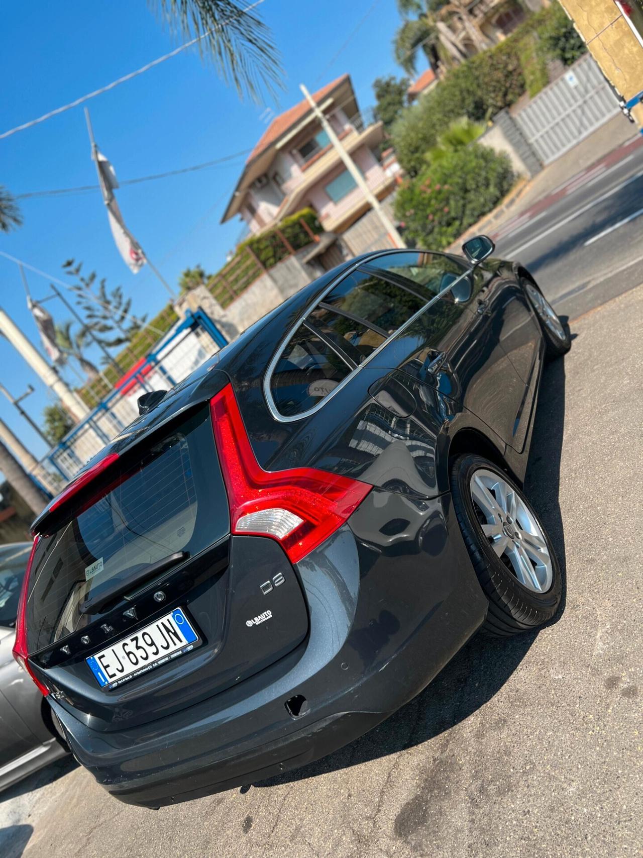 Volvo V60 D3 Geartronic Summum