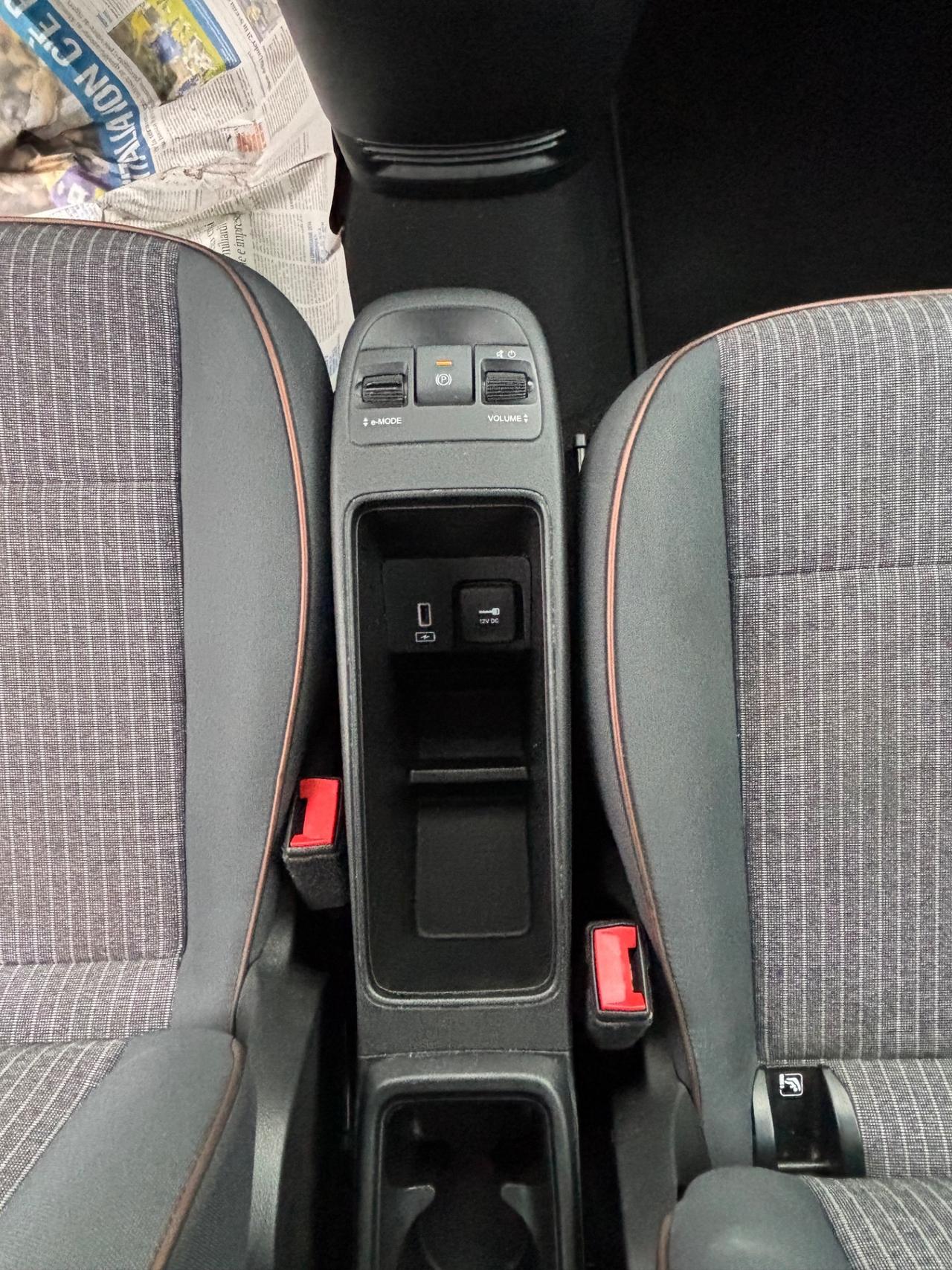 500e Berlina 42 kWh La Prima