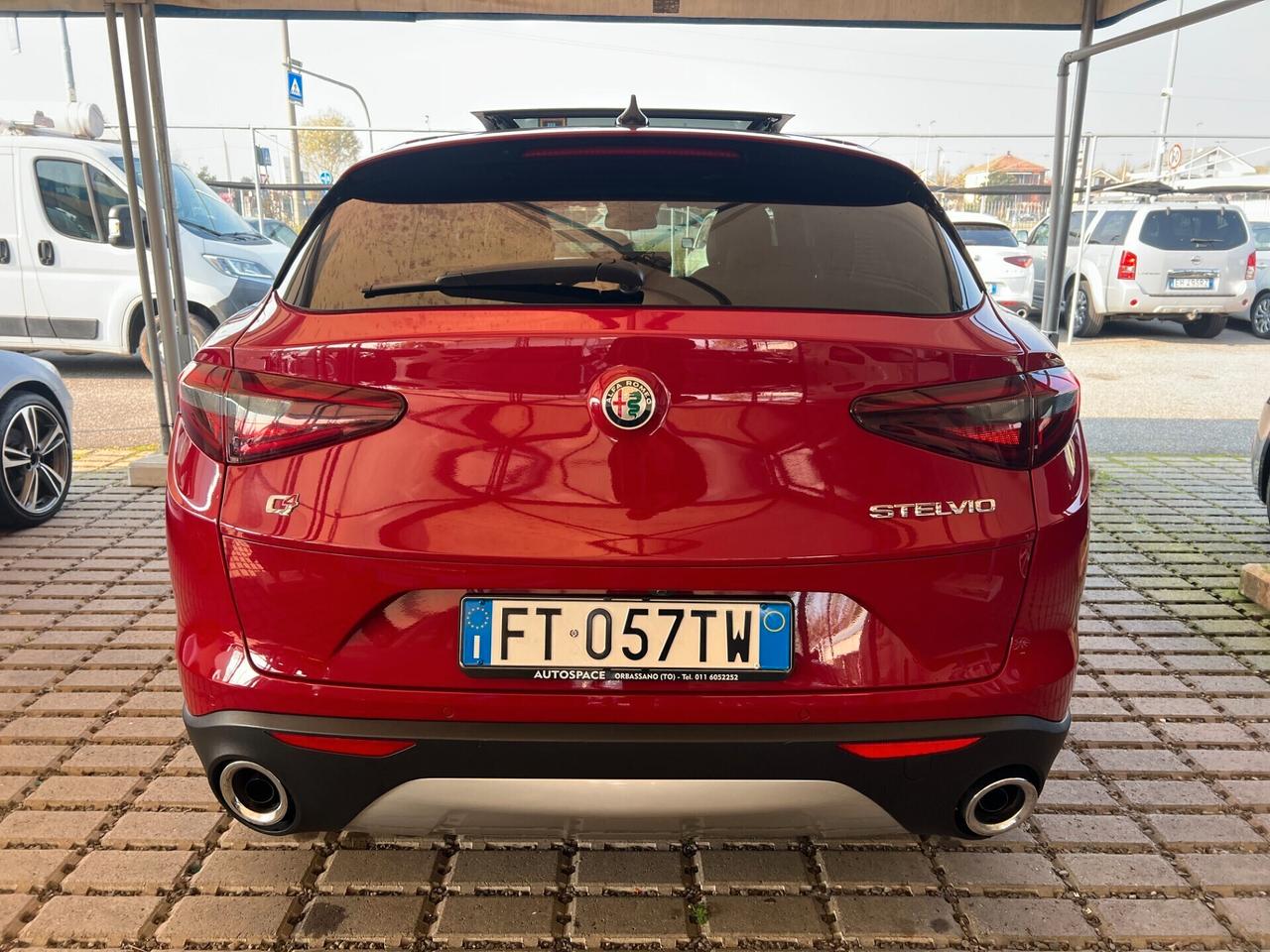 Alfa Romeo Stelvio 2.2 Turbodiesel 210 CV AT8 Q4 Executive TETTO APRIBILE