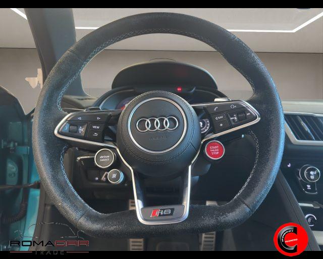 AUDI R8 Coupé V10 RWD S tronic performance