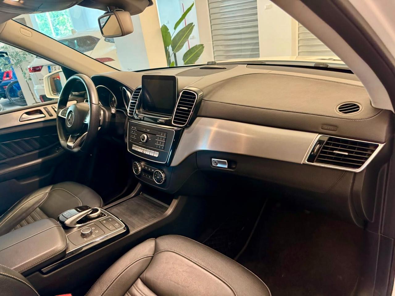 MERCEDES-BENZ GLE 350D 4MATIC PREMIUM UNIPRO
