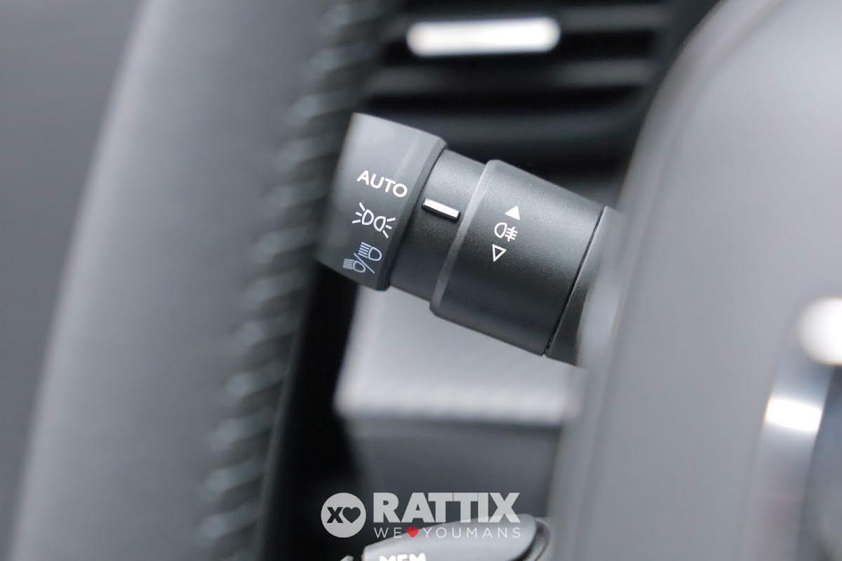 Peugeot 208 1.2 hybrid 110CV Style e-dcs 6
