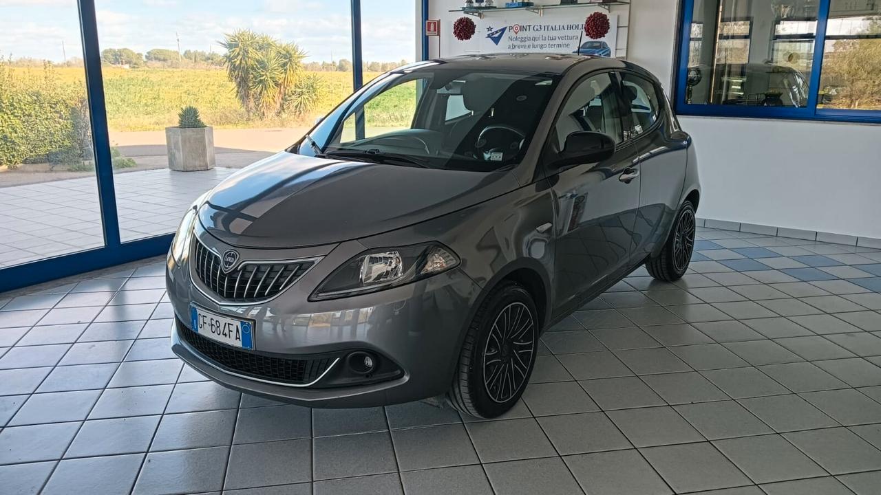 Lancia Ypsilon 1.0 FireFly 5 porte S&S Hybrid Ecochic Gold