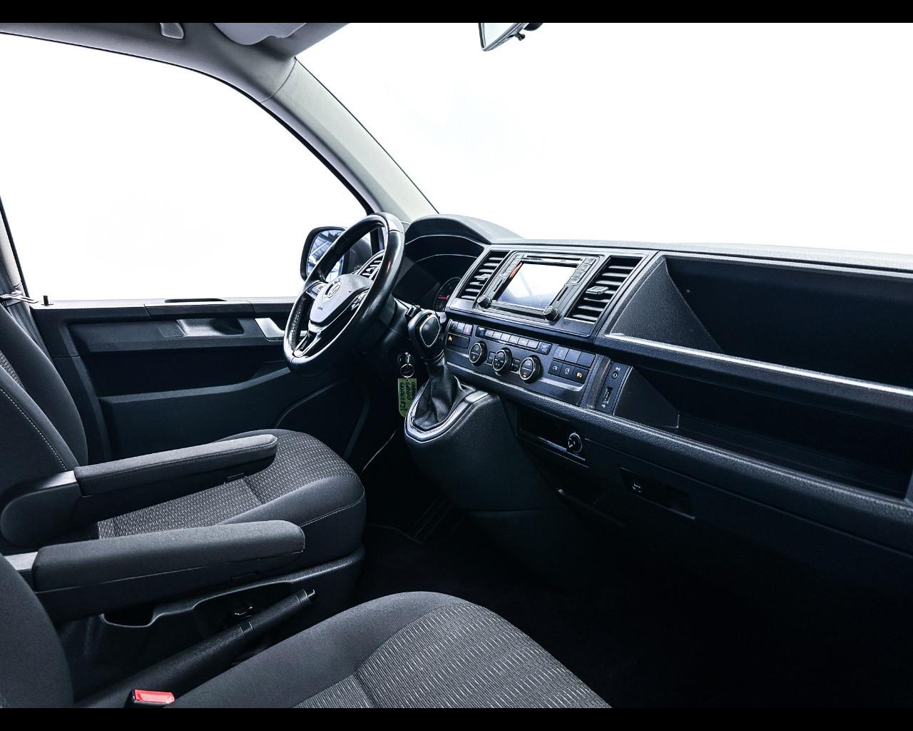 VOLKSWAGEN Caravelle 6ª 15-24 - Caravelle 2.0 TDI 150CV DSG 4 Motion PC