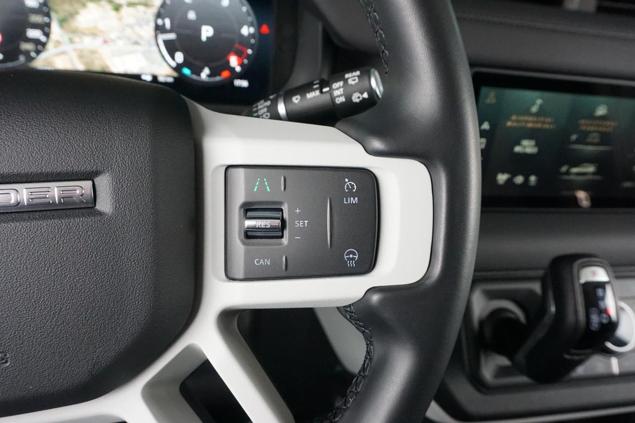 Land Rover Defender 110 3.0D I6 200 CV AWD Auto X-Dynamic SE