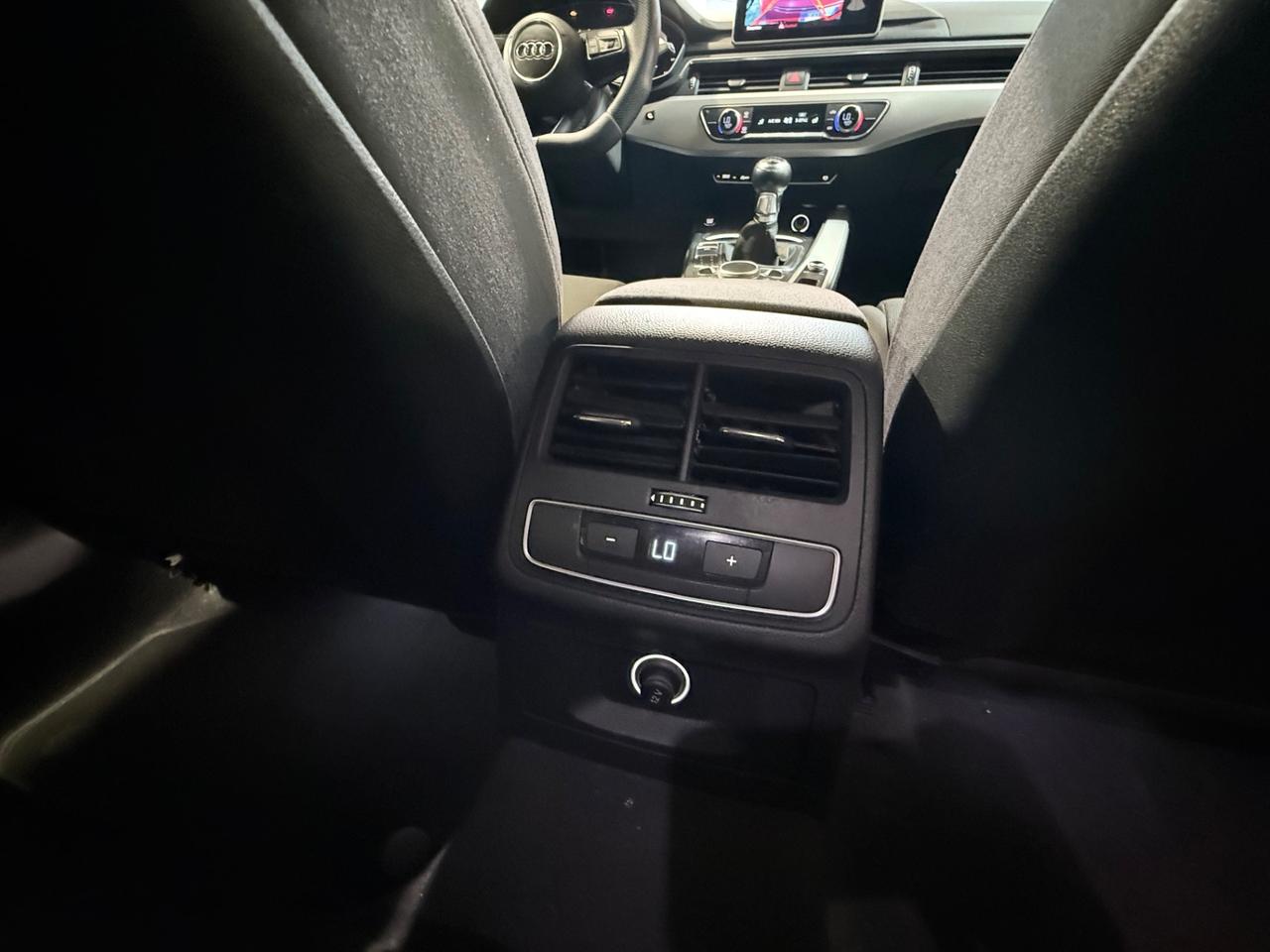 Audi A4 2.0 TDI 150 CV ultra Sport