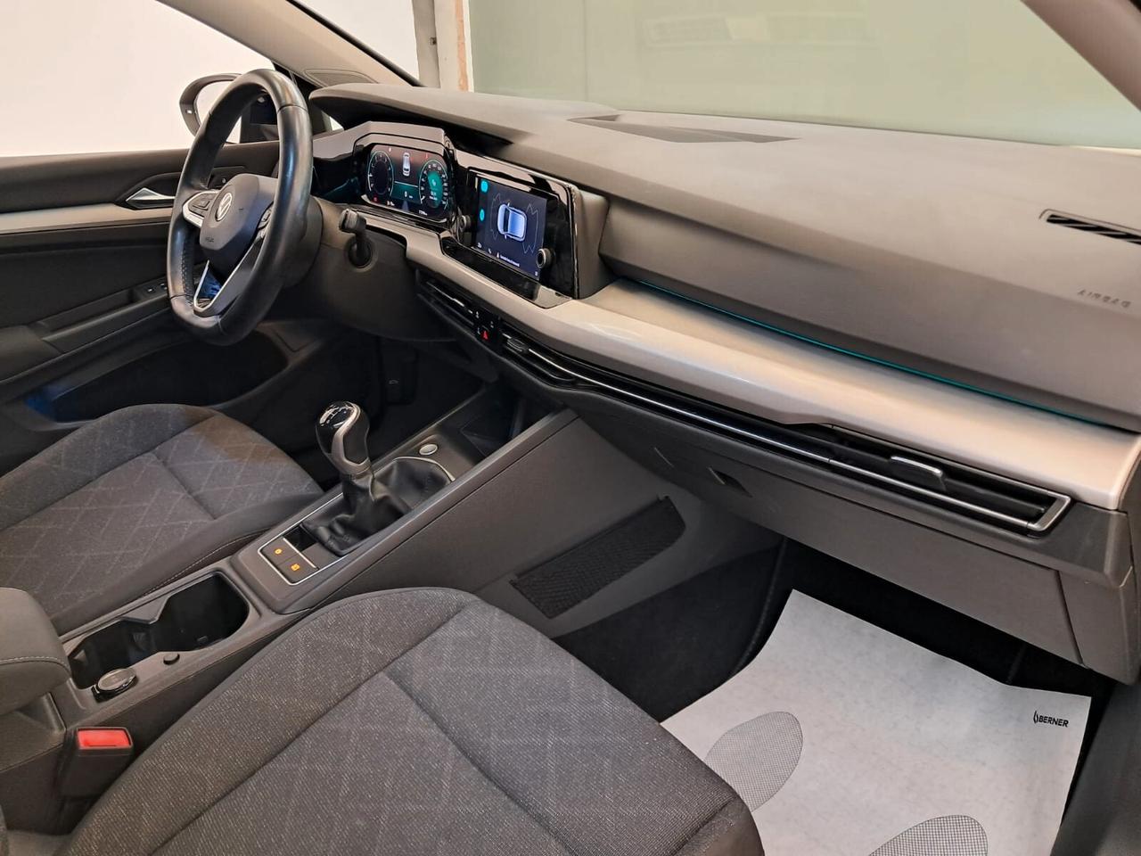 Volkswagen Golf, VIII 2021 1.0 tsi evo Life 110cv *IVA ESPOSTA*