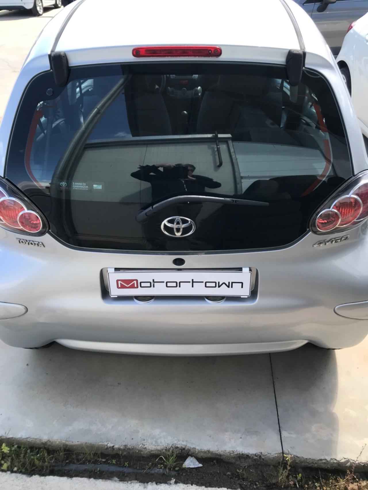 Toyota Aygo 1.0 12V VVT-i 5 porte Orange Connect