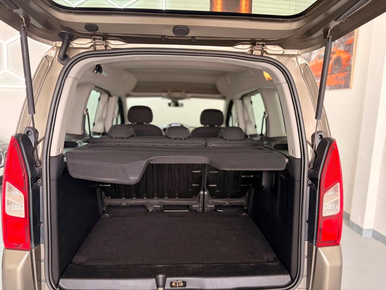 Peugeot Partner Tepee 1.6 HDi 115CV Family