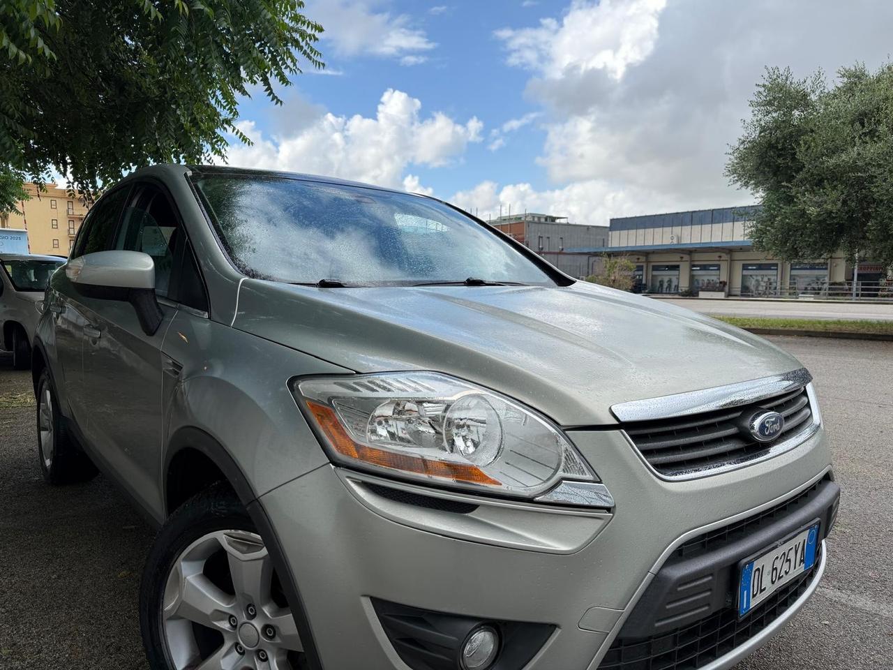 Ford Kuga 2.0 TDCi 136 CV Titanium in ottime condizioni