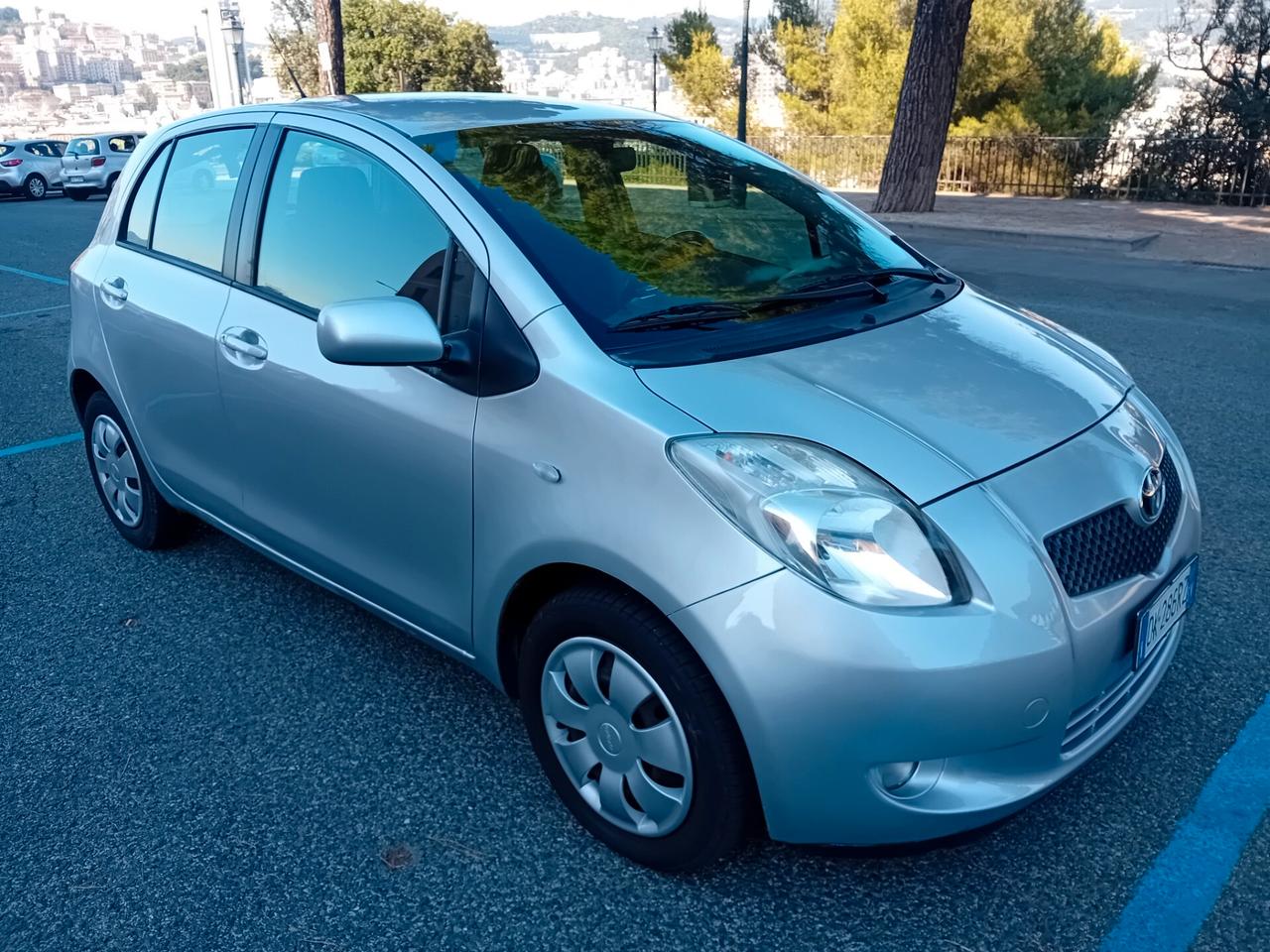 Toyota Yaris 1.3 5 porte