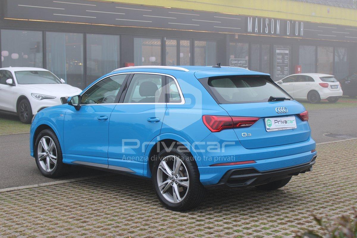 AUDI Q3 35 TDI S tronic Business