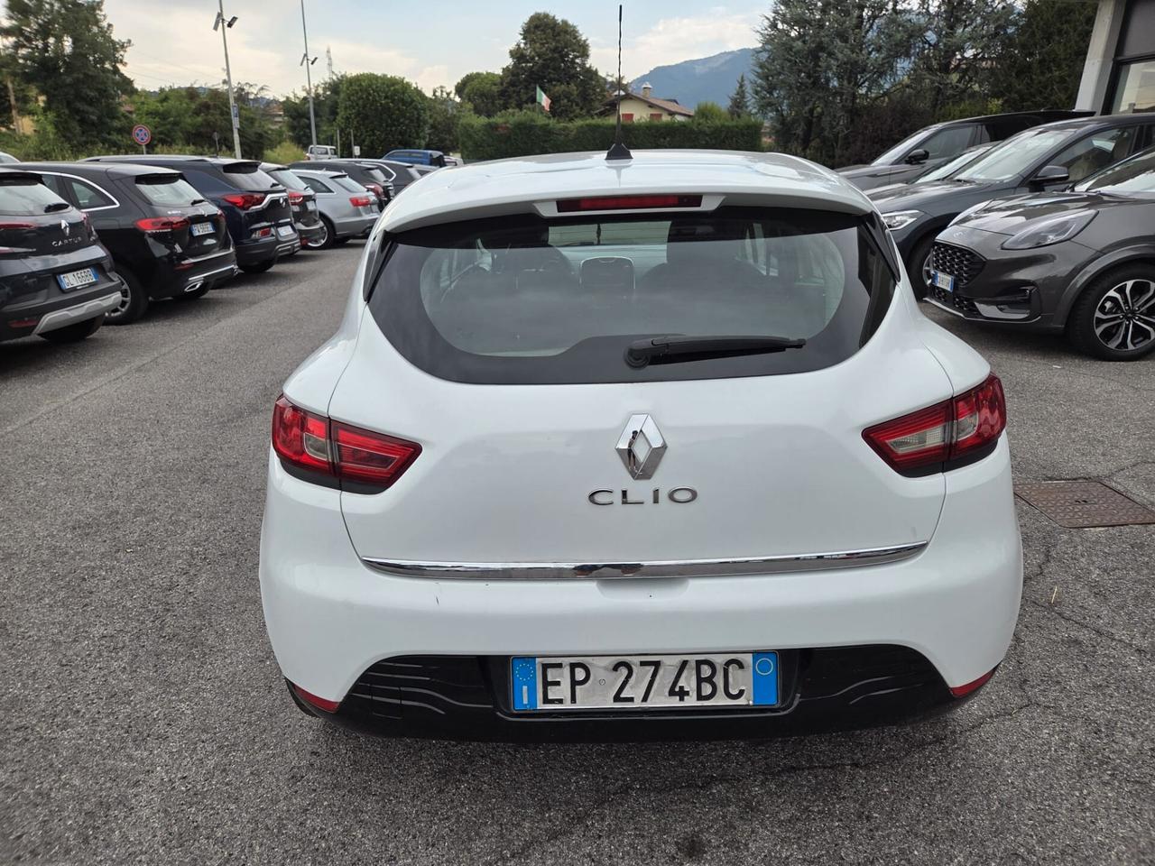 Renault Clio 1.2 75CV 5 porte Wave NEOPATENTATI