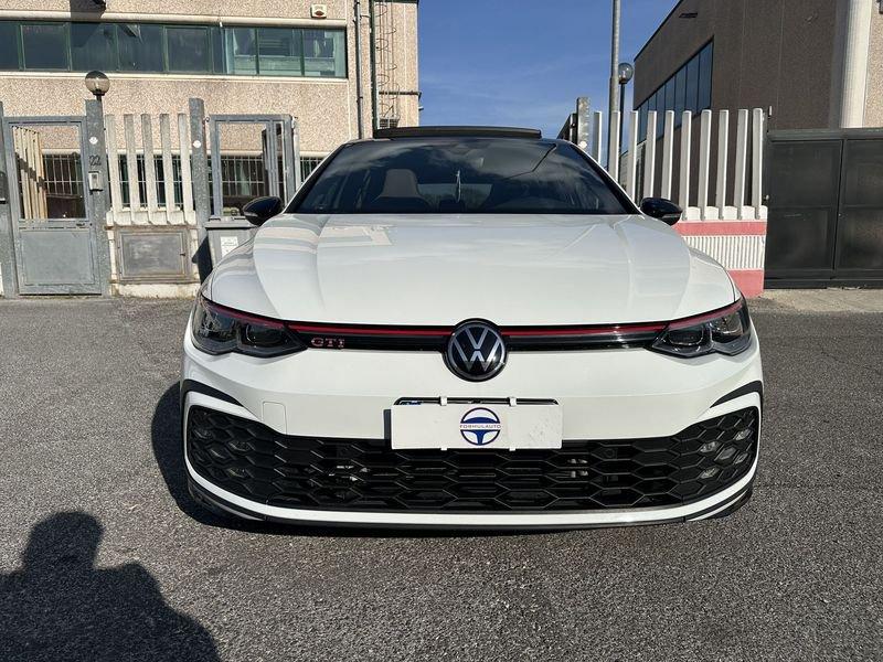 Volkswagen Golf GTI 2.0TSI Performance DSG