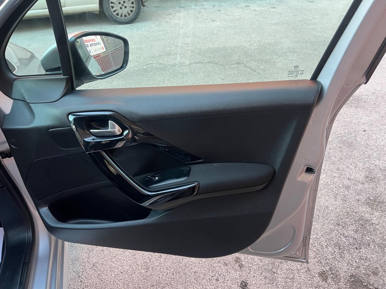Peugeot 208 PureTech 68 5 porte Active
