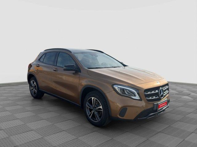 MERCEDES-BENZ CLA sse GLA GLA 200 CDI/d Automatic Premium