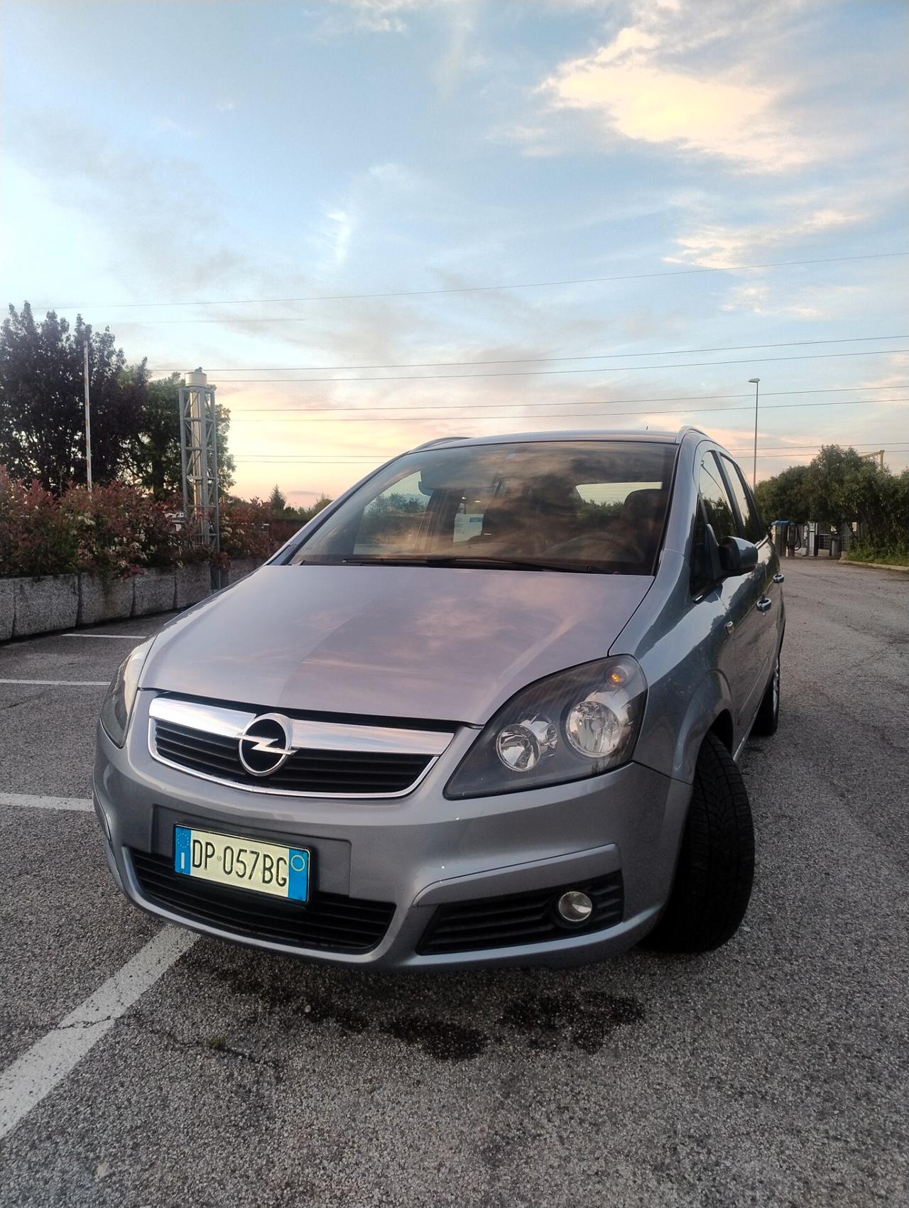 Opel Zafira 1.9 CDTI 120CV Enjoy