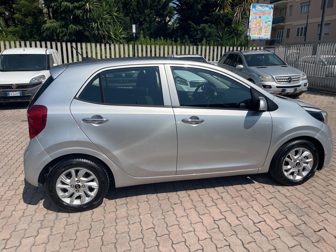 Kia Picanto 1.0 12V 5 porte Cool