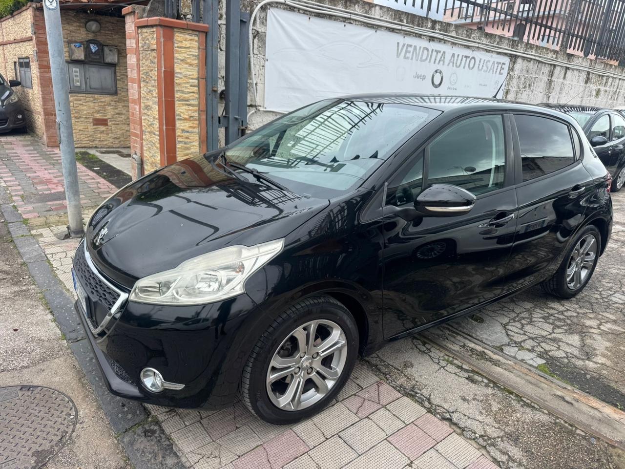 Peugeot 208 1.4 HDi 68 CV 5 porte Access