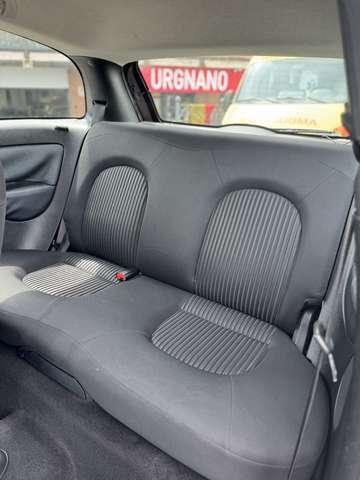 Lancia Ypsilon 1.4 8v Argento ecochic Gpl fino 2029