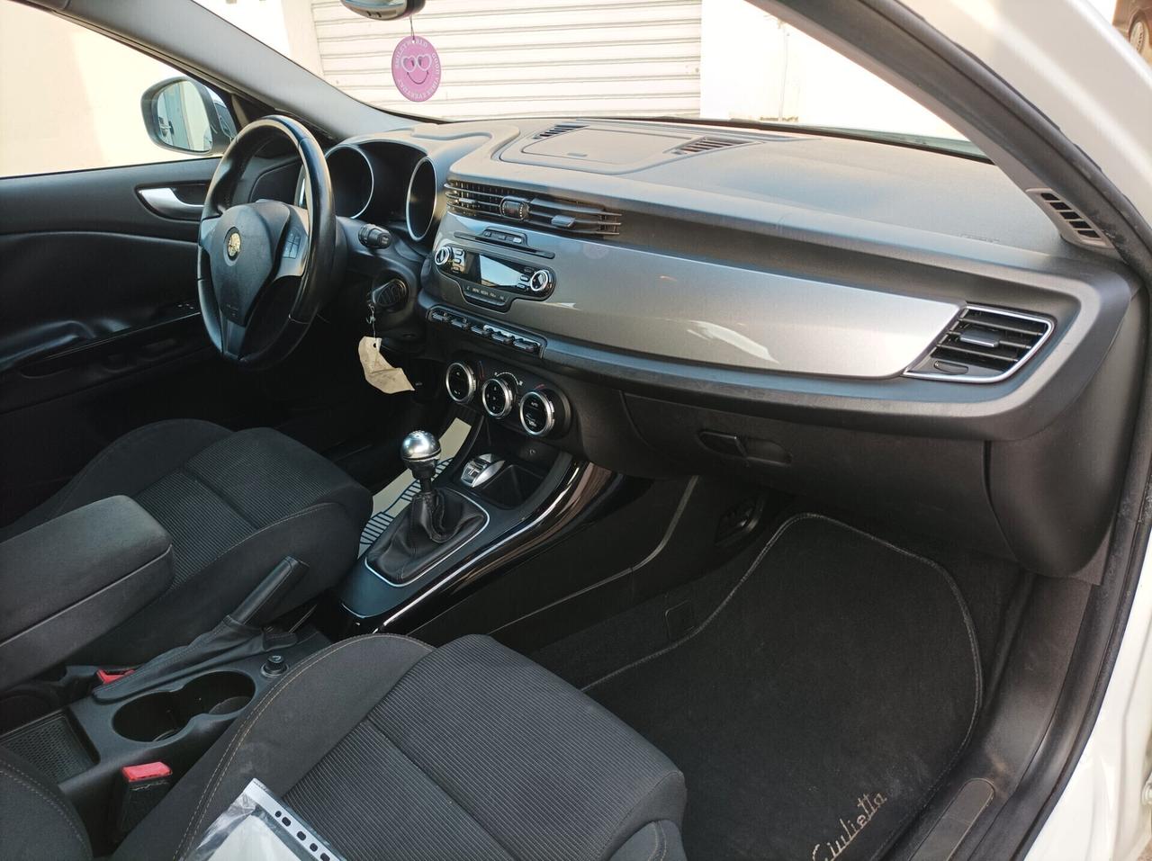 Alfa Romeo Giulietta 2.0 JTDm-2 140 CV Distinctive