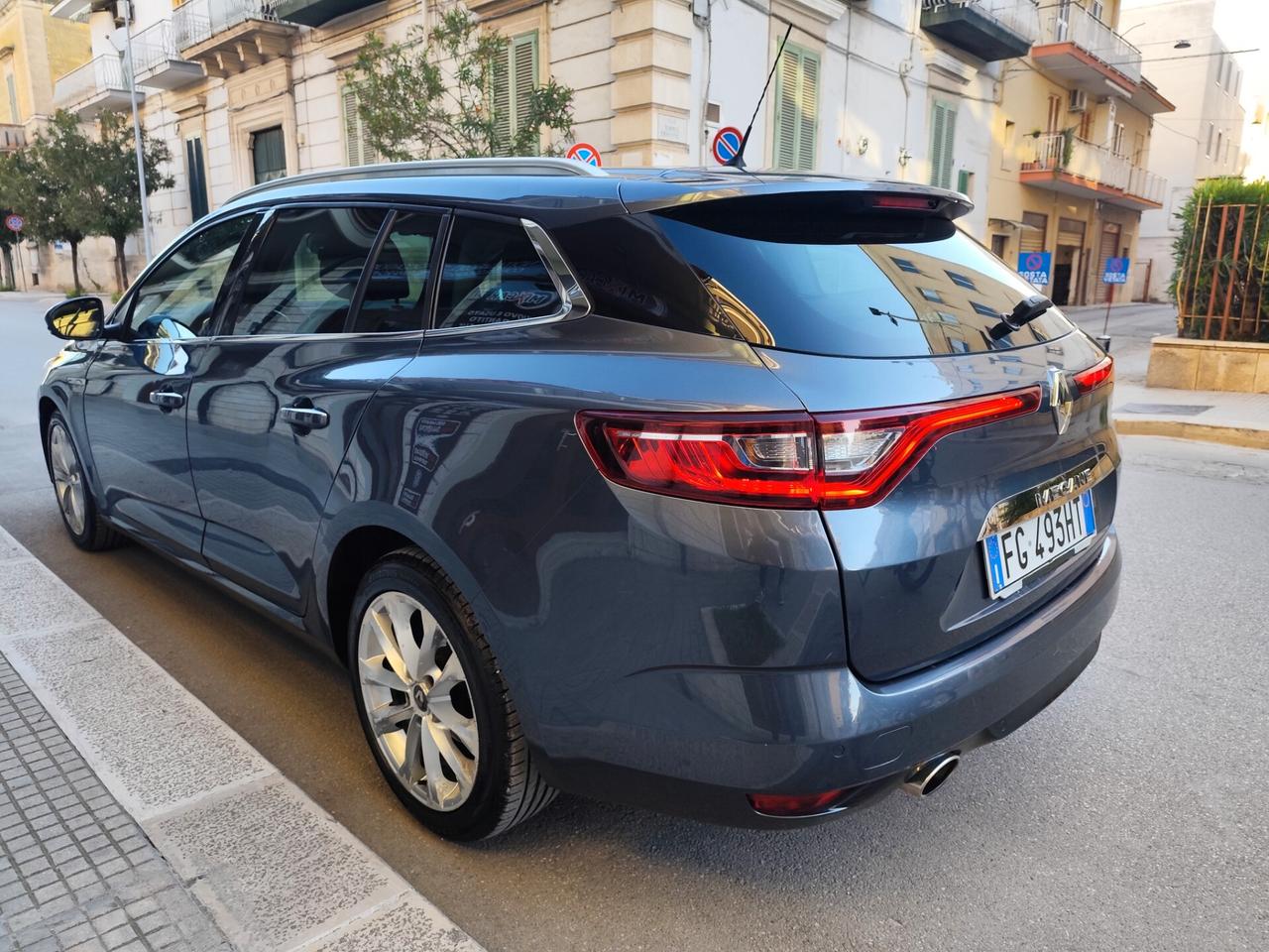 Renault Mégane Sporter 1.5 dCi NAVI PELLE AUTOMATICA