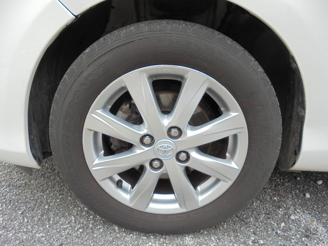 TOYOTA YARIS 1.0 VVT-i 5P LOUNGE – UNIPROPRIETARIO-