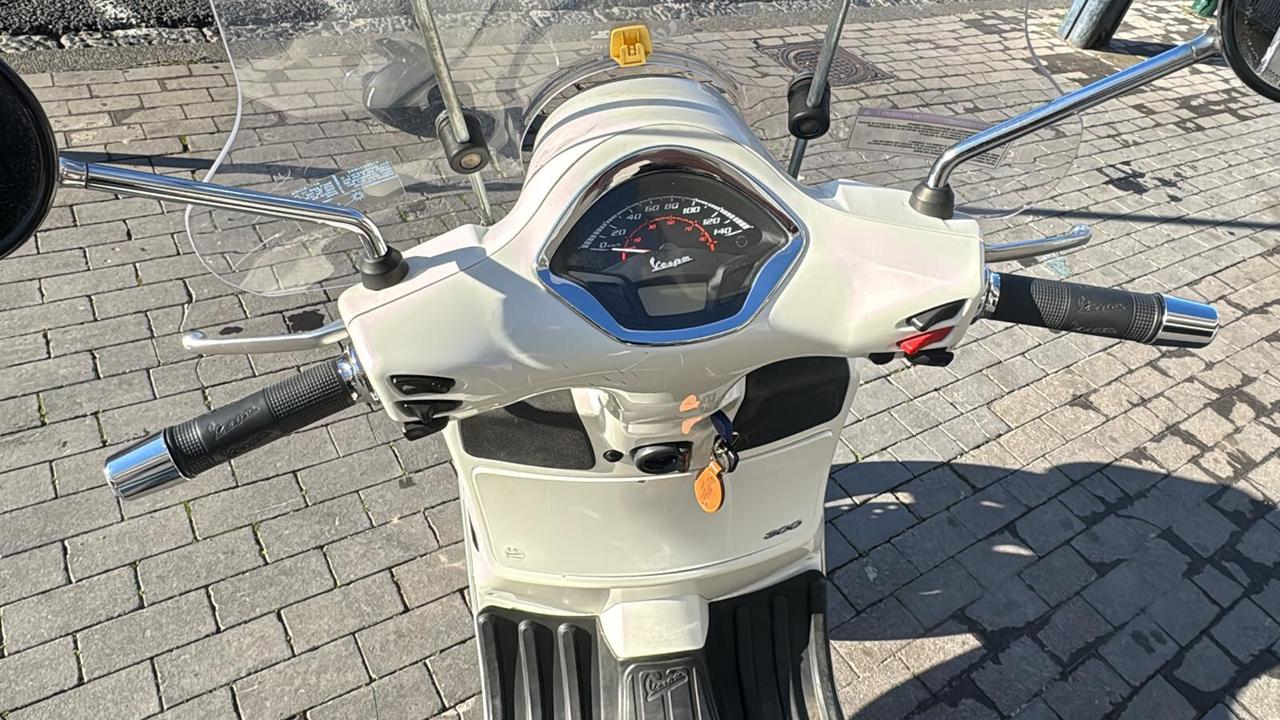 Vespa GTS 300 del 2018 USATO
