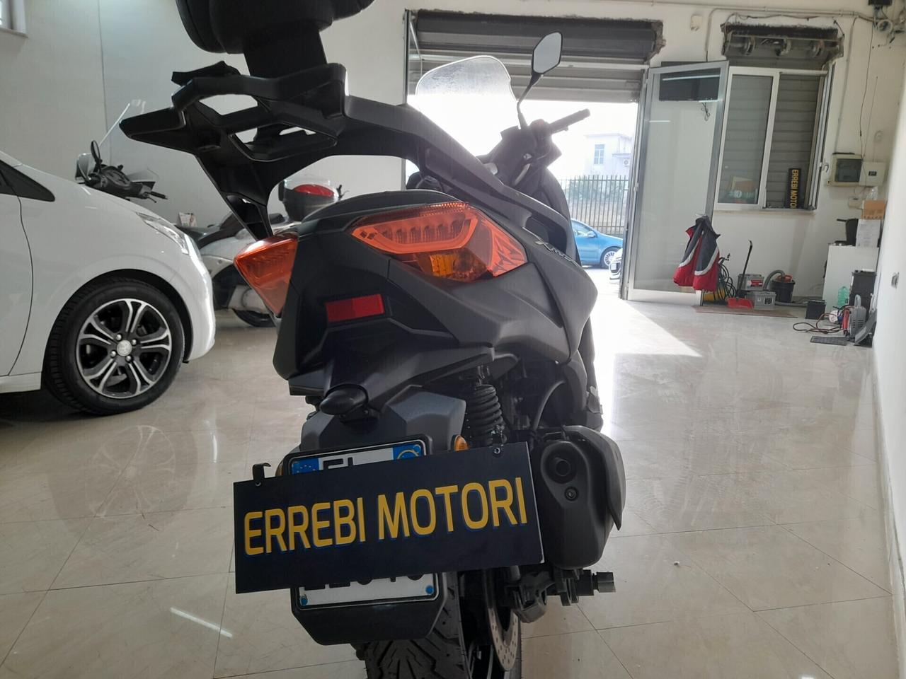 Yamaha X-Max 300 sport fulled