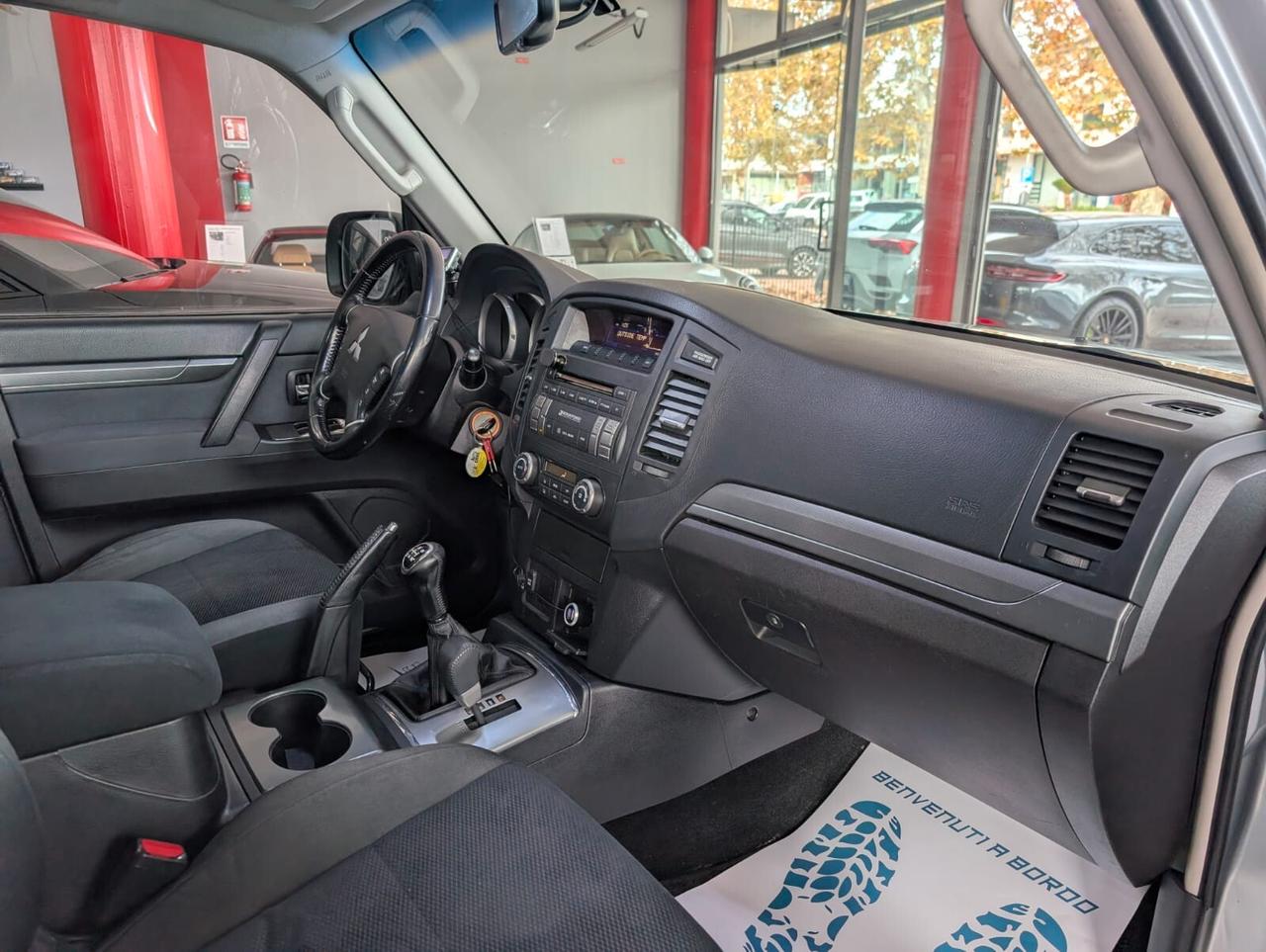 Mitsubishi Pajero 3.2 7 POSTI VERRICELLO