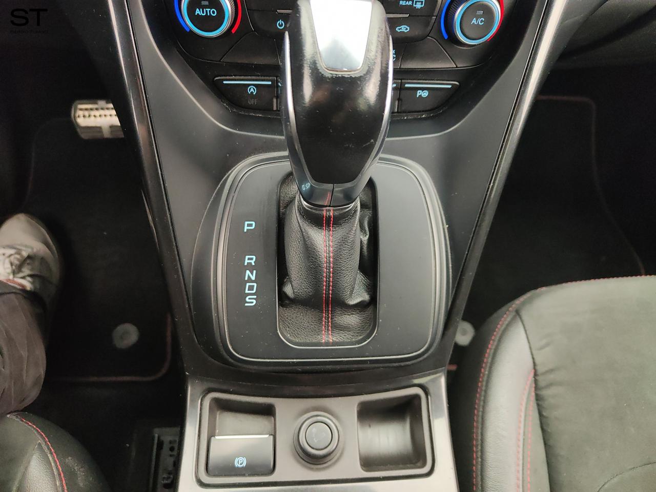 FORD Kuga 2ª serie - Kuga 2.0 TDCI 120 CV S&S 2WD Powershift ST-L