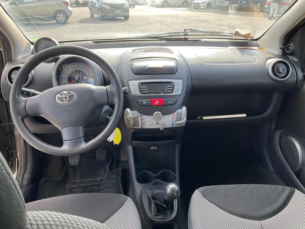 Toyota Aygo 1.0 12V VVT-i 5 porte Active Connect