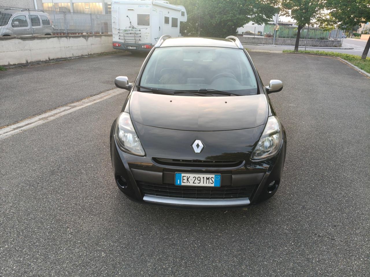 Renault Clio 1.2 sw del 2011 SOLO 105.000 KM