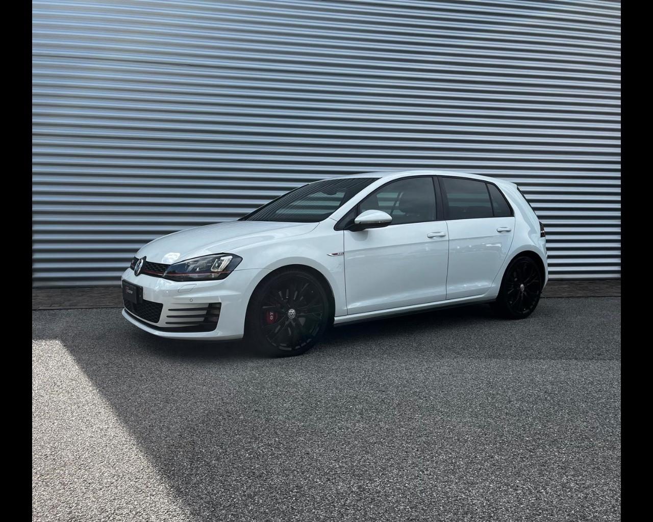 VOLKSWAGEN GOLF GTI PERFORMANCE DSG