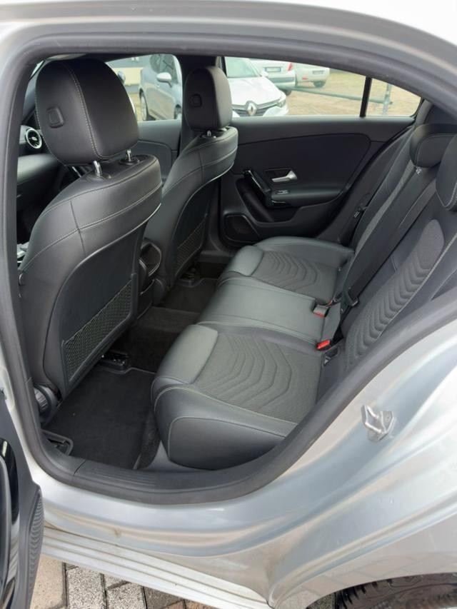 Mercedes-benz A 180 d Automatic Sport TUA A RATE